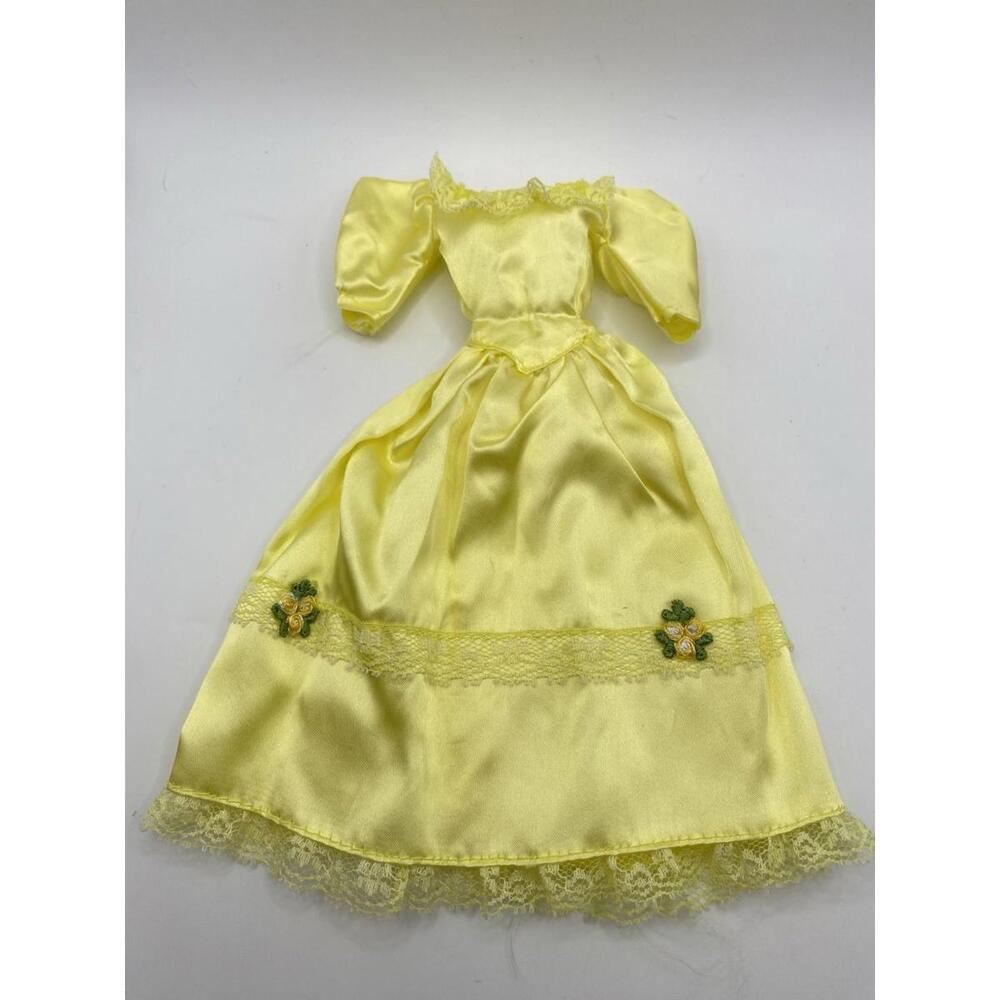 Vintage Yellow Satin Off The Shoulder Dress With Floral Accents B15